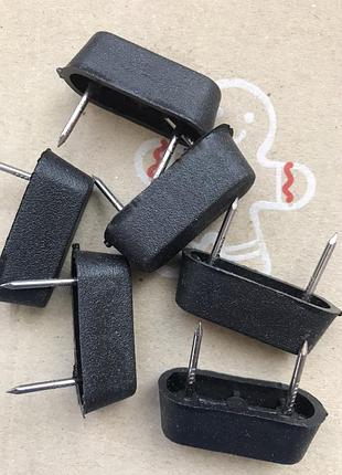 Опора мебельная пластиковая ножка на двух гвоздях, высота 1.3 см