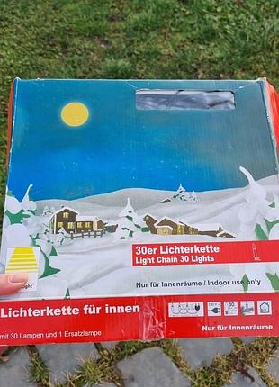 Хорошая гирлянда в форме старинных свечей на прищепках