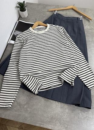 Лонгслив в полоску