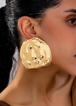 Серьги эффектная акцентная бижутерия