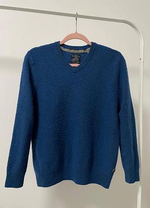 Шерстяной теплый свитер