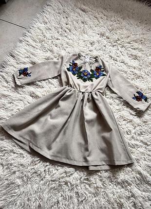 Вишита сукня бісером на 3-5р