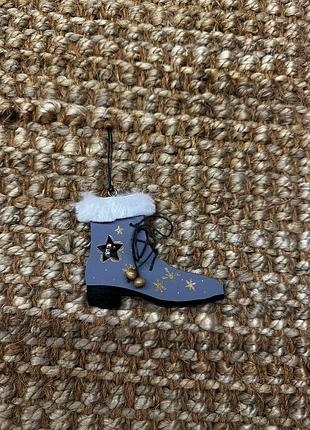 Новорічна дерев‘яна іграшка прикраса чобіток handmade