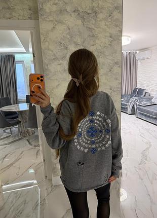 Серый свитер люкс бренд 2