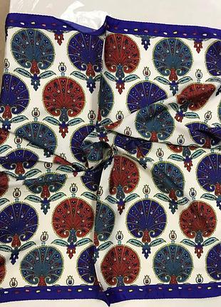 Шейный платок с добавкой натурального шёлка цвет электрик и синий с рисунком синий с красным