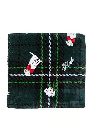 Плед зелений з принтом pink cozy plush blanket