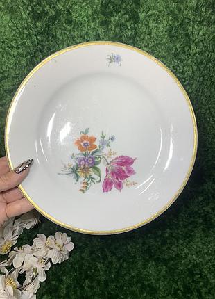 Тарілка обідня порцелянова kahla німеччина вінтаж 235 мм золотий обідок букет квітів н1783