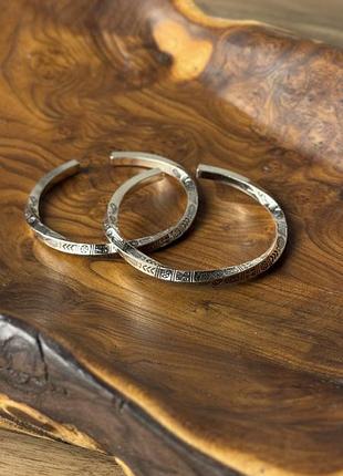 Аксесуари/ браслети з етно орнаментами