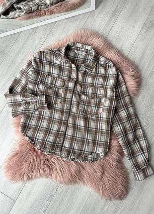 Шикарна сорочка в клітинку