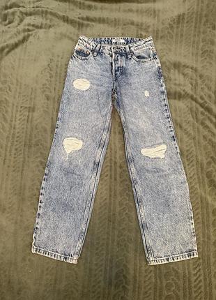 Джинси boyfriend mom jeans з потертостями рваними деталями у стилі гранж панк у2к винтаж висока посадка