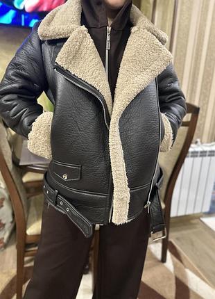 Дублянка зимова жіноча, дуже тепла, стан хороший.