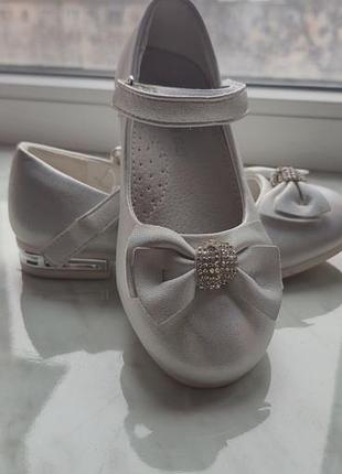 Туфли для девочки