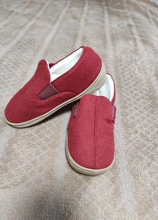 Фирменные теплые тапочки, на липучках. сменка в сад, оригинал