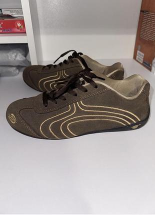 Жіночі кросівки dockers