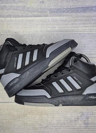 Кроссовки adidas drop step