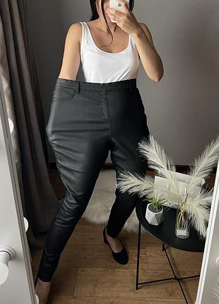 24 розмір розмір батал великий розмір штани брюки з еко шкіри кожані шкіряні джегінси легінси лосіни чорні матові