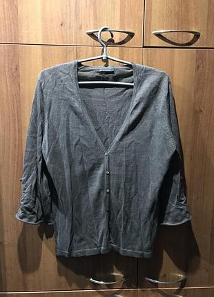 Свитер женский