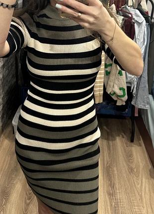 Сукня свої вʼязка розмір універсальний