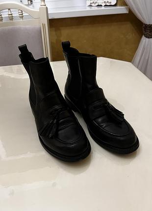 Черевички , зручні, легкі