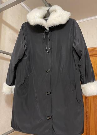 Итальянское зимнее полупальто в идеальном состоянии