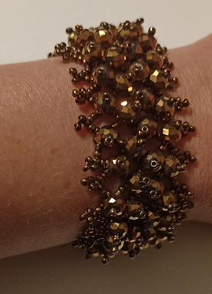 Блестящий плетеный браслет из бусин и бисера цвета бронзы