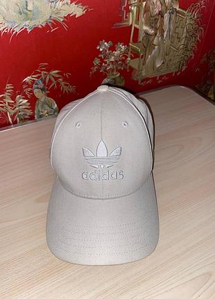 Коттоновая бейсболка adidas оригинал