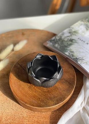 Гипсовый горшок лотос для кактусов и суккулентов, емкость для заливки свечей ⟷9см,↑4.5см черный