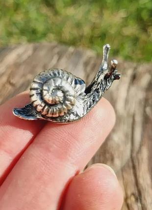 Интересная редкая миниатюра с великолепной детализацией из серебра 800 пробы.