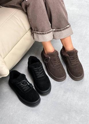 Зимові жіночі кросівки