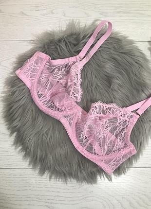 Мереживний бюстгальтер