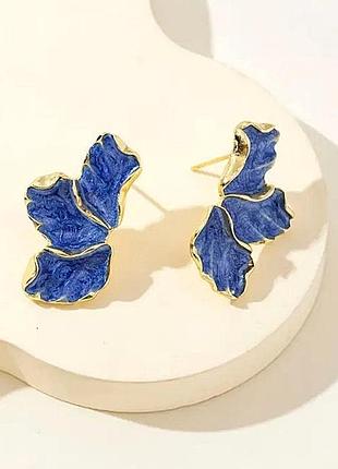 Серьги бижутерия цветные синие лепестки