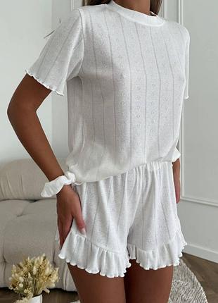 Біла жіноча піжама двійка футболка та шортики ✨ жіночий комплект для дому ✨