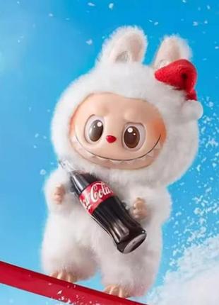 Мягкая игрушка брелок подвеска монстр лабубу с колой labubu coca cola 19 cм без коробки