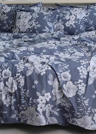 Семейный комплект постельного белья синий цветочный с 2 пододеяльниками с компаньоном pt-r22