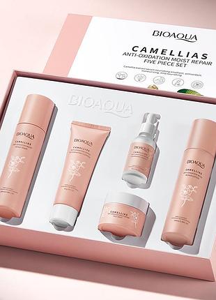 Подарочный набор bioaqua camellia antioxidant moisturizing repair five-piece set 5 предметов в подарочной коробке