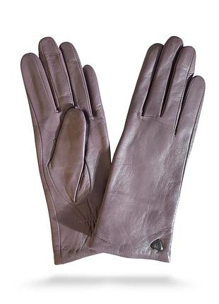 Перчатки женские кожаные на шерсти лавандовый цвет украшеные сердечком 6.5