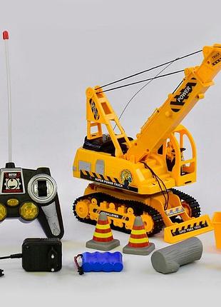 Гусеничний кран на радіоуправлінні