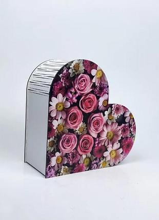 Подарочная коробка сердце "цветы"