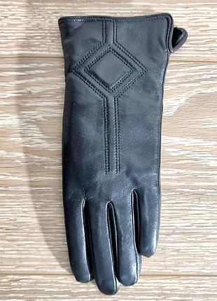 Перчатки женские кожаные c натуральным мехом и узором в виде ромба 8