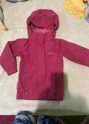 Куртка для дівчинки фірми mountain warehouse на 3-4 роки