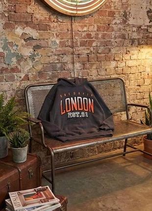 Толстовка черного цвета на флисе