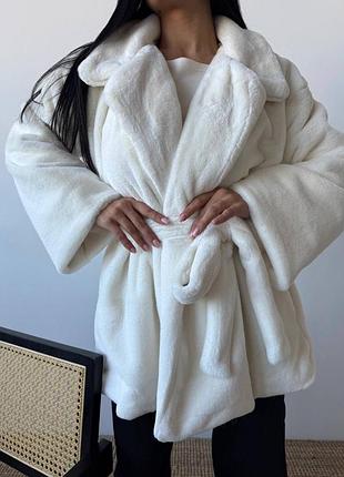 Біла шуба з поясом тепла біла шубка тепла біла шуба з поясом