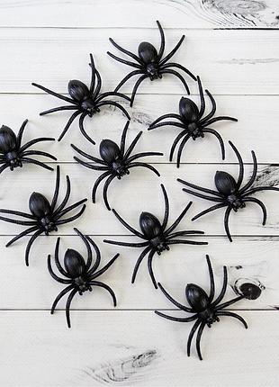 Павук декоративний довгоніжка 6см (уп. 10шт)