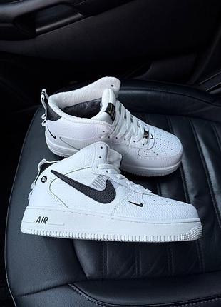 Зимние кроссовки nike air force 1 utility high white black fur