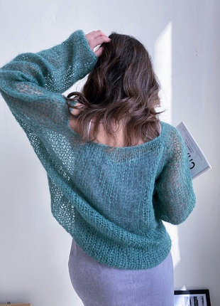 Стильный свитер паутинка