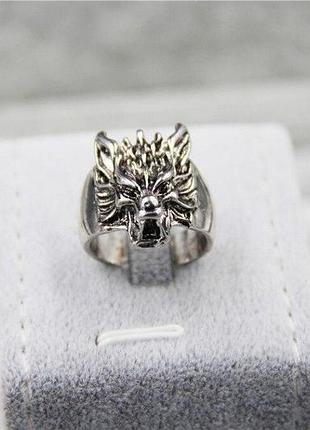 Срібляста каблучка з головою вовка, розмір 18