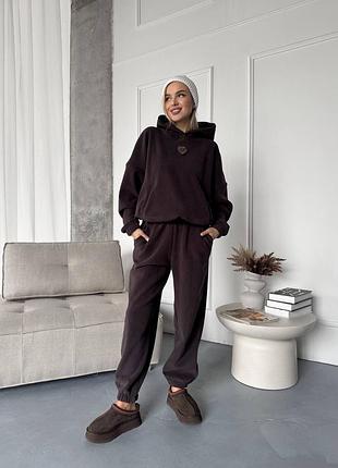 Теплий щільний флісовий спортивний костюм жіночий з худі 42-48 шоколадний с відтінком фіолетового
