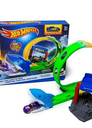 Игровой набор автотрек hot wheel хот вилс атака акулы 6610