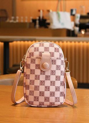 Женская мини-сумка через плечо розовая