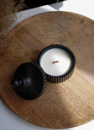 Соєва свічка з ефірними аромамаслами в гіпсовому кашпо sky з кришкой 8х4см cotton